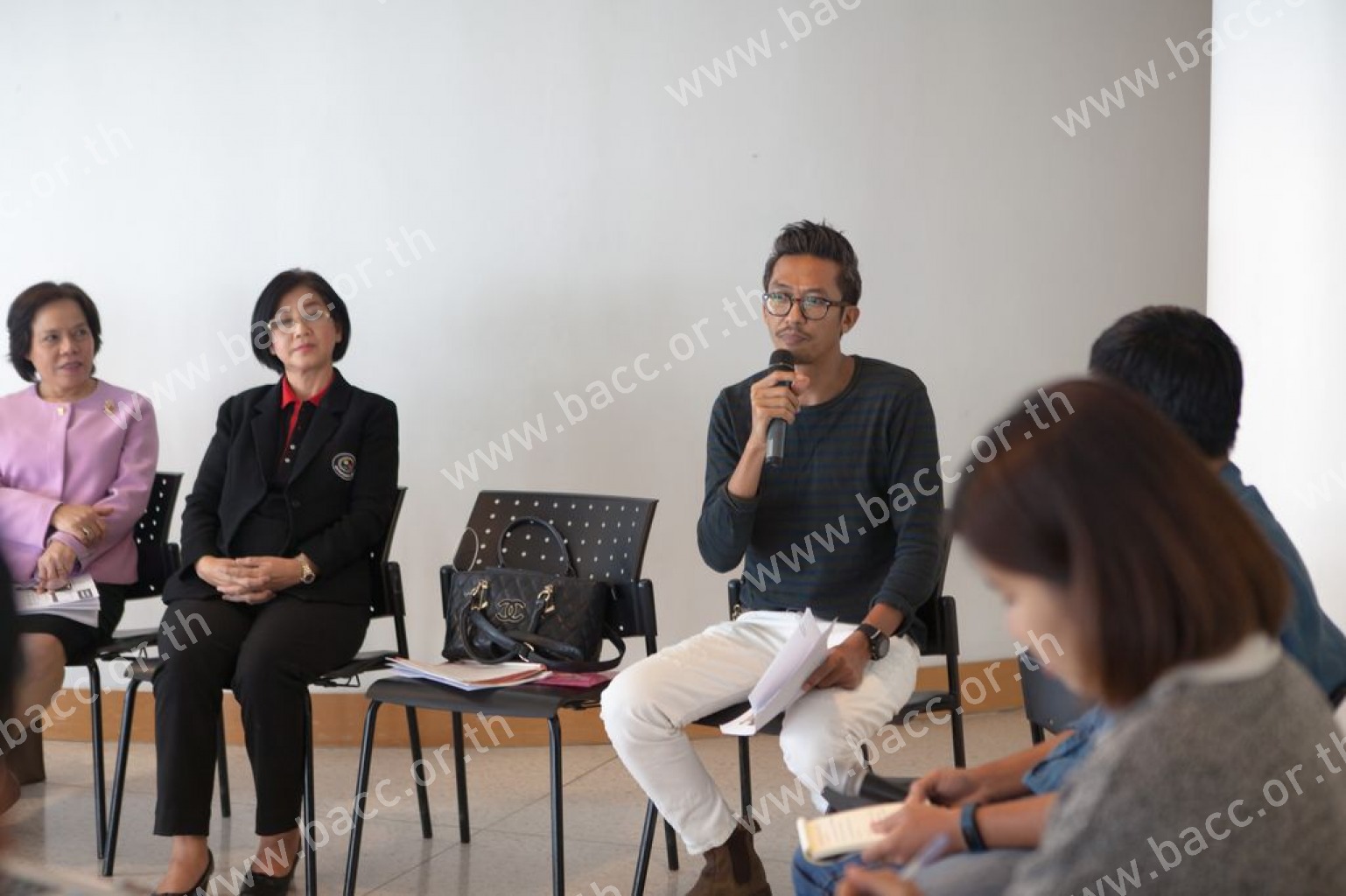 กิจกรรมการศึกษานิทรรศการ “ไทยเนตร” : Artist Forum #3 : “พื้นที่สร้างสรรค์กับงานศิลปศึกษา  Creative Space + Art Education”